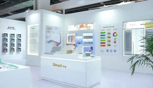 得力攜500余款產(chǎn)品震撼亮相，引領(lǐng)文具零售新潮流